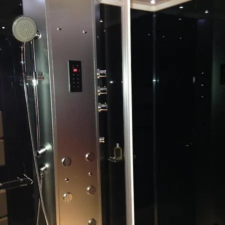 Le Purple Yourhosthelper Apartament *
